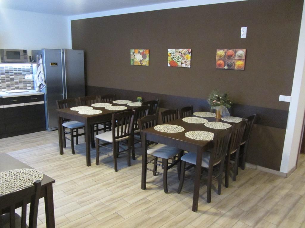 Penzion Kratochvil Dolní Dunajovice Exterior foto