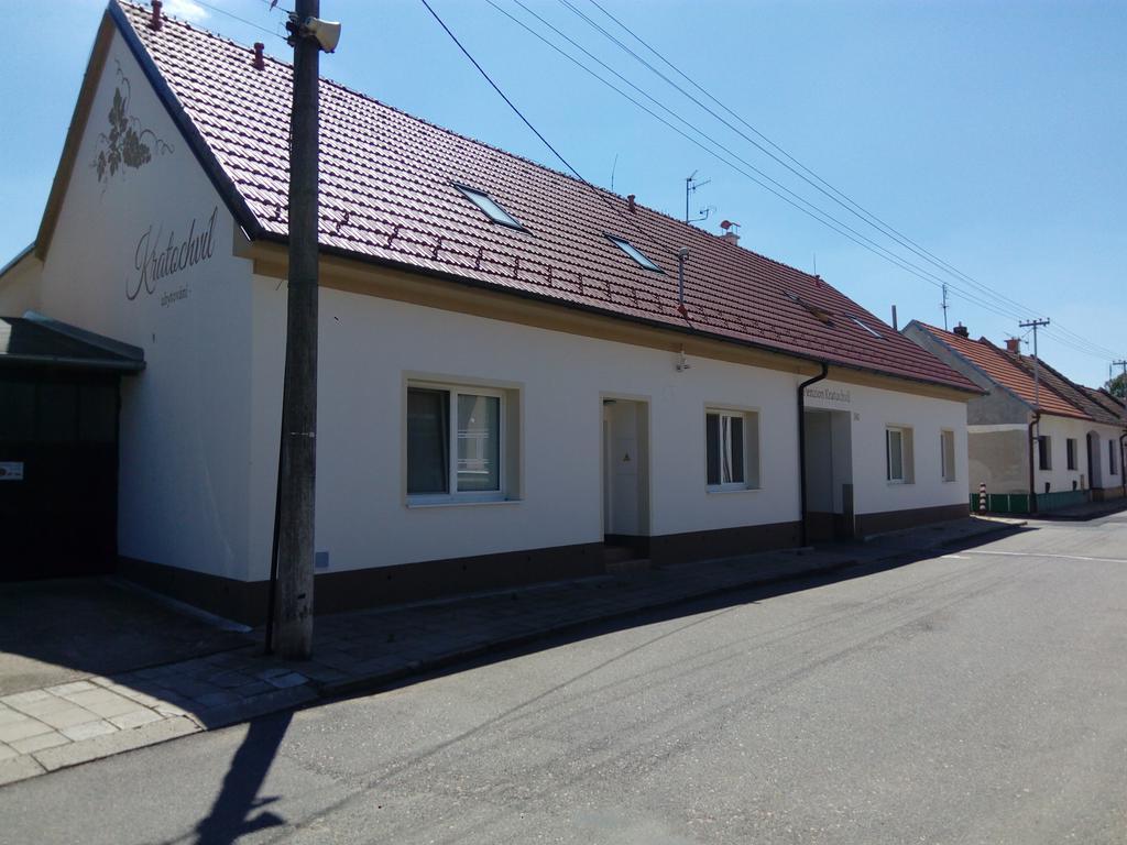 Penzion Kratochvil Dolní Dunajovice Exterior foto